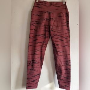 Beyond Yoga women's leggings size Large.